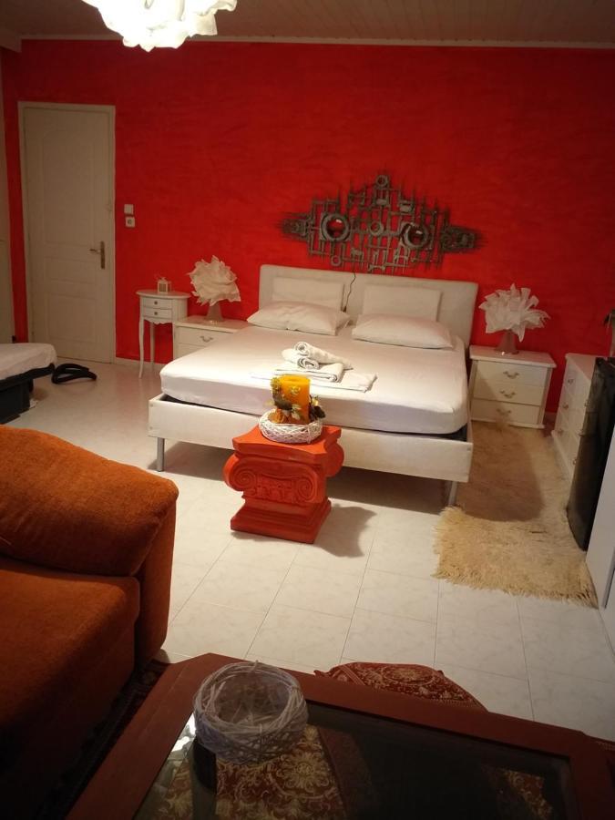 Roulas Cozy Apartments 阿特米达 外观 照片