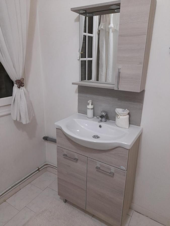 Roulas Cozy Apartments 阿特米达 外观 照片